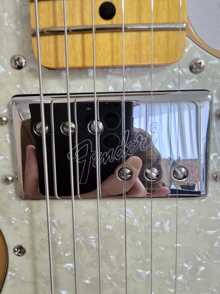 SquierTelecaster Thinline with クニフェ(CuNiFe)のフェンダー純正ワイドレンジハムバッカーピックアップ(CuNiFe)